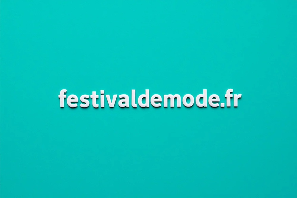 Image default